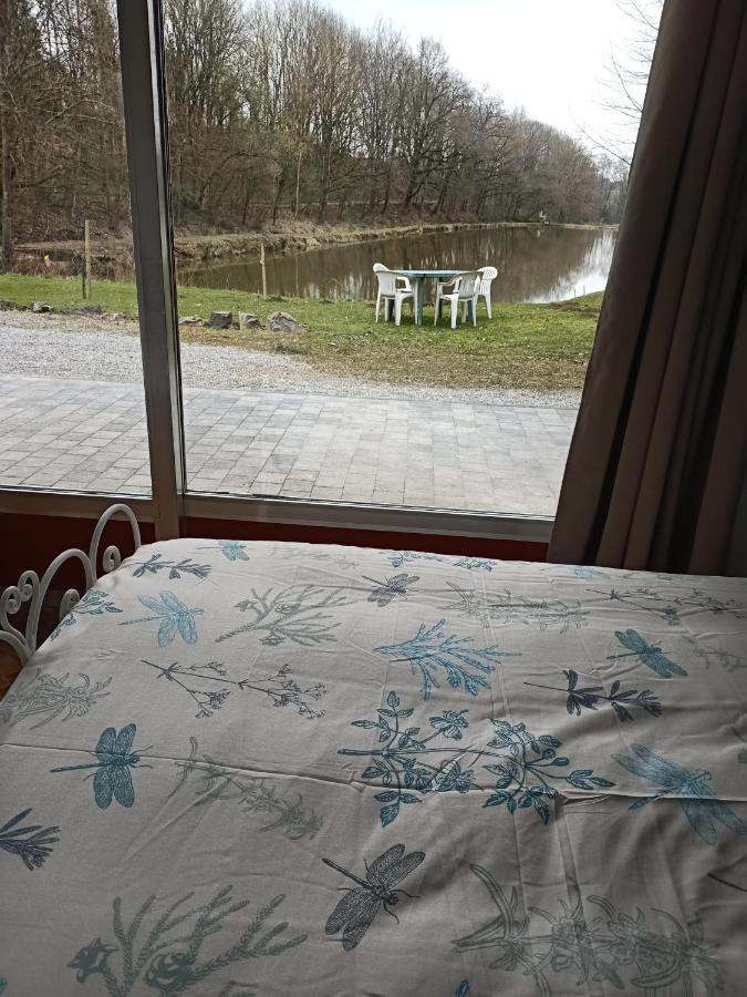 Deux Etangs Poissonneux Au Milieu Des Bois Avec Gite Moderne, La Halte Des Deux Lacs Rosee Luaran gambar